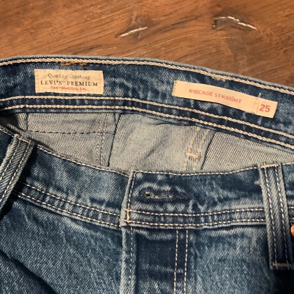 Levi’s premium ribcage straight jeans - Picture 4 of 4